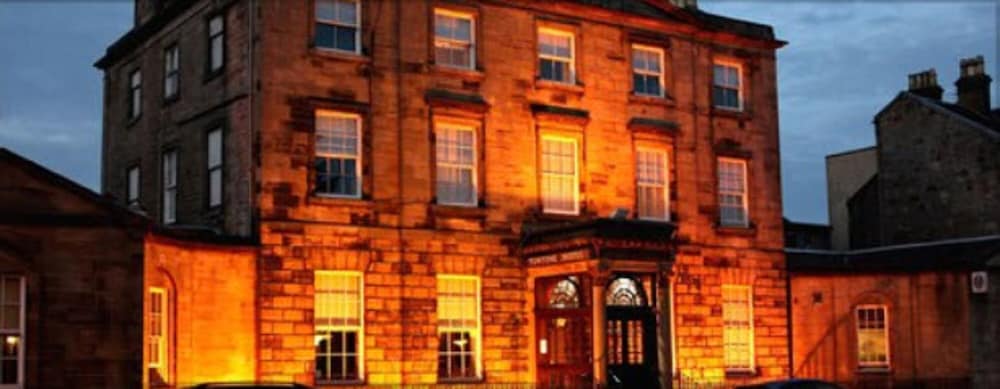 The Tontine Hotel 3/64