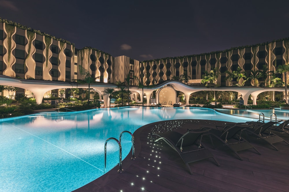 The Outpost Hotel Sentosa 62/64
