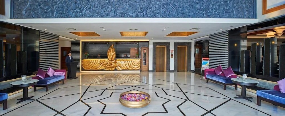 Muza hotels at eskay resorts (ex The E-Hotel) 3/74