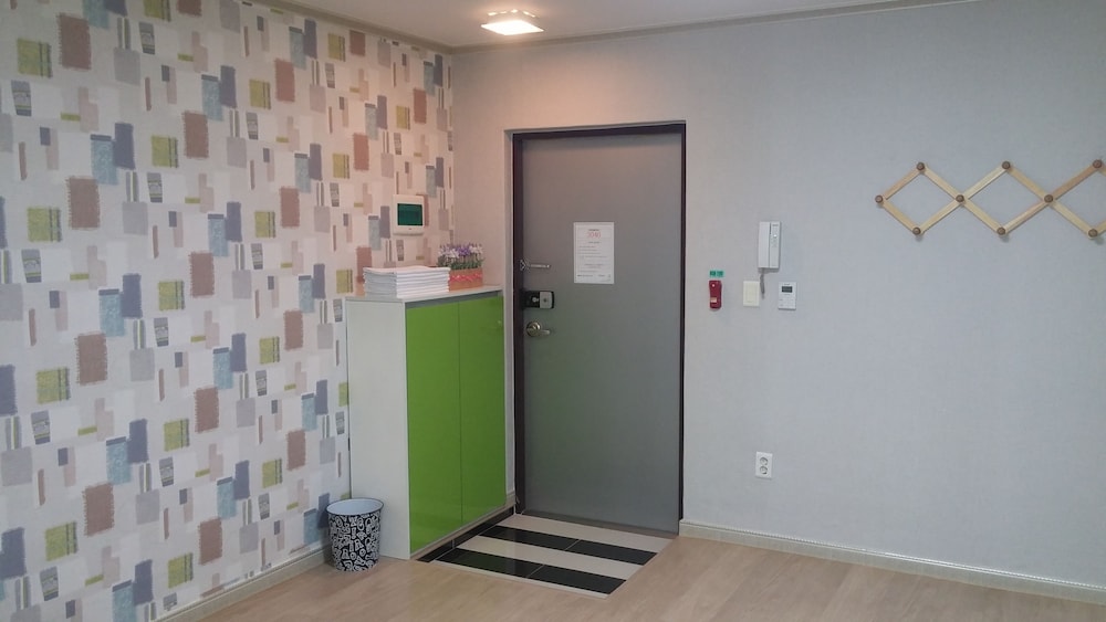 Jiin Hostel & Guesthouse 8/23