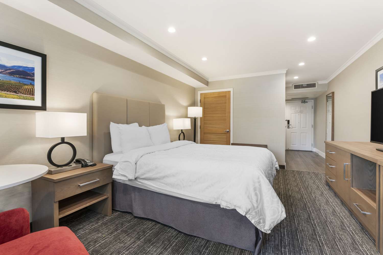 Best Western Plus Kelowna Hotel and Suites 4/15