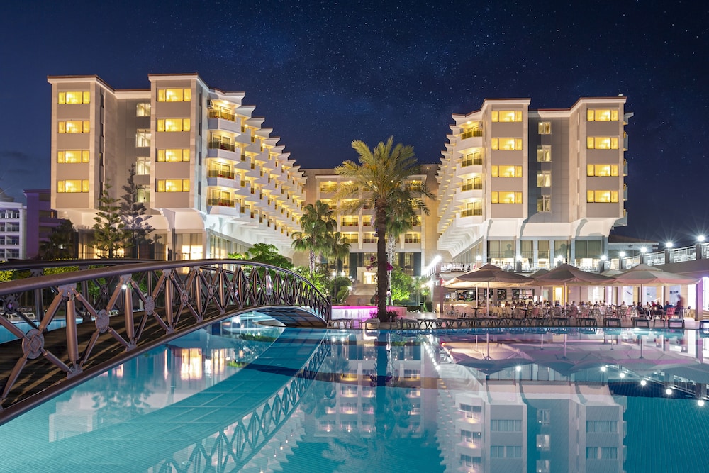Terrace Beach Resort photo 2
