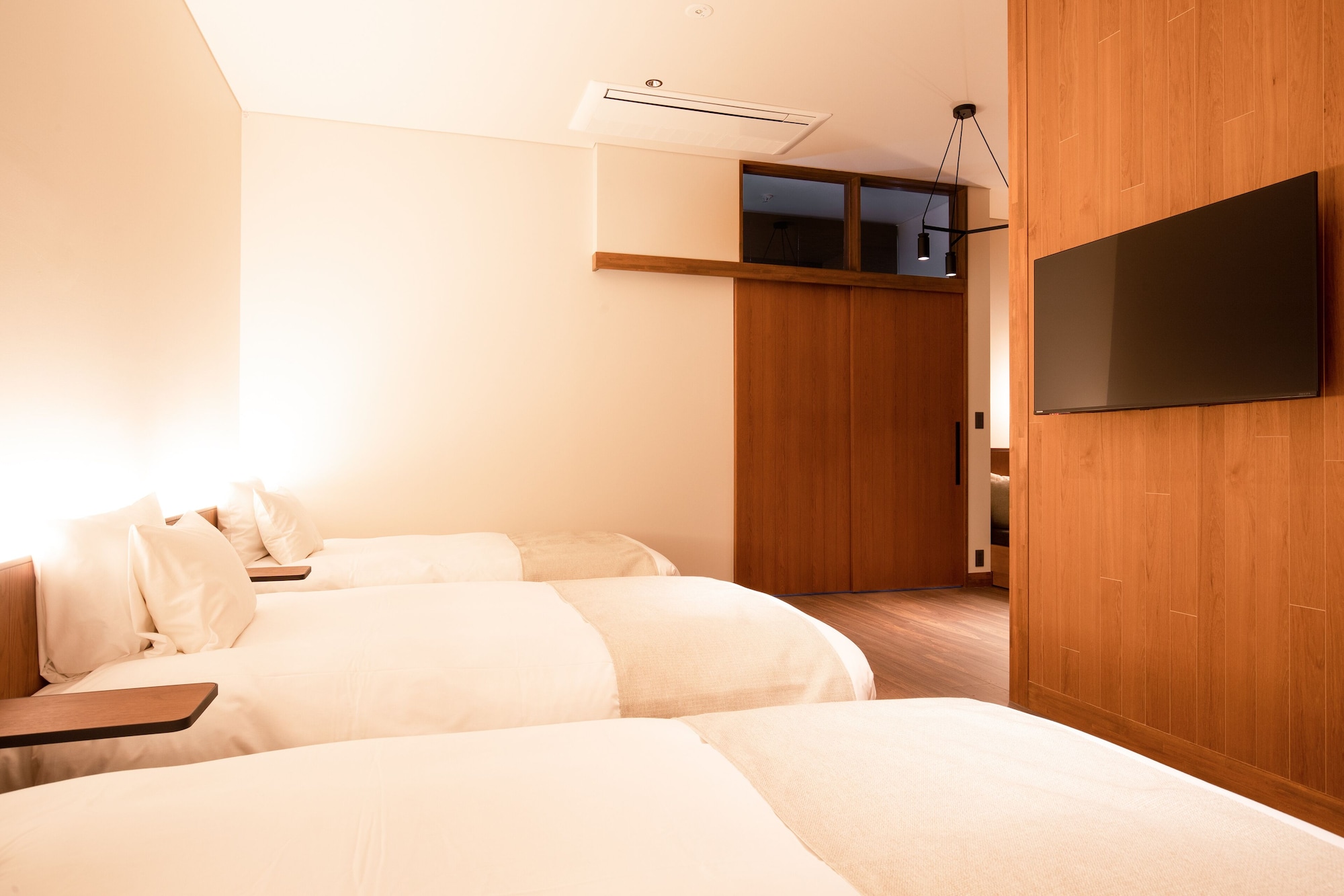غرفة سوبيريور بثلاثة أسرّة بشرفة مع أريكة، Hotel Karuizawa Cross 3/4
