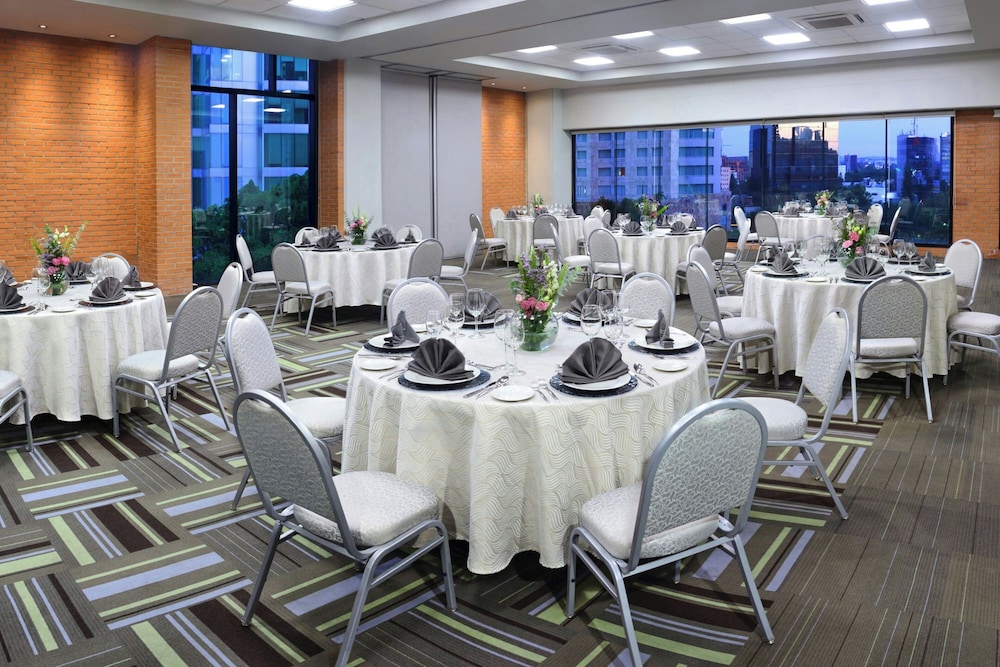 Hotel Guadalajara Country Club by HNF 42/49