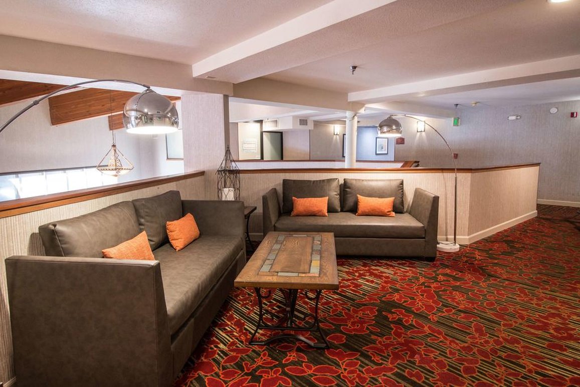 Empeiria High Sierra Hotel 34/50