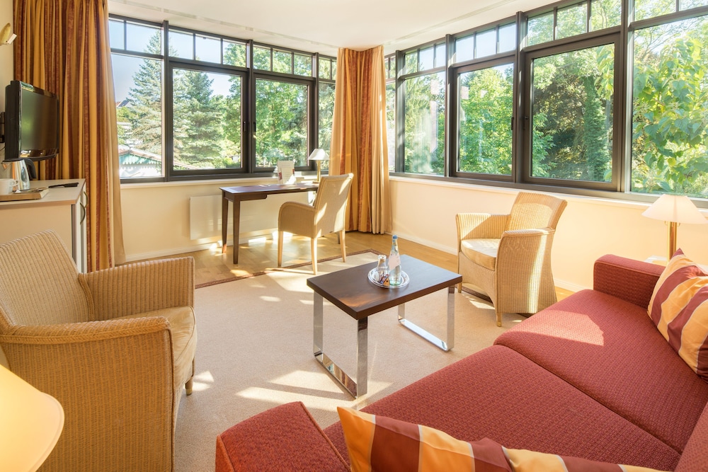 Parkhotel Guldene Berge 25/50