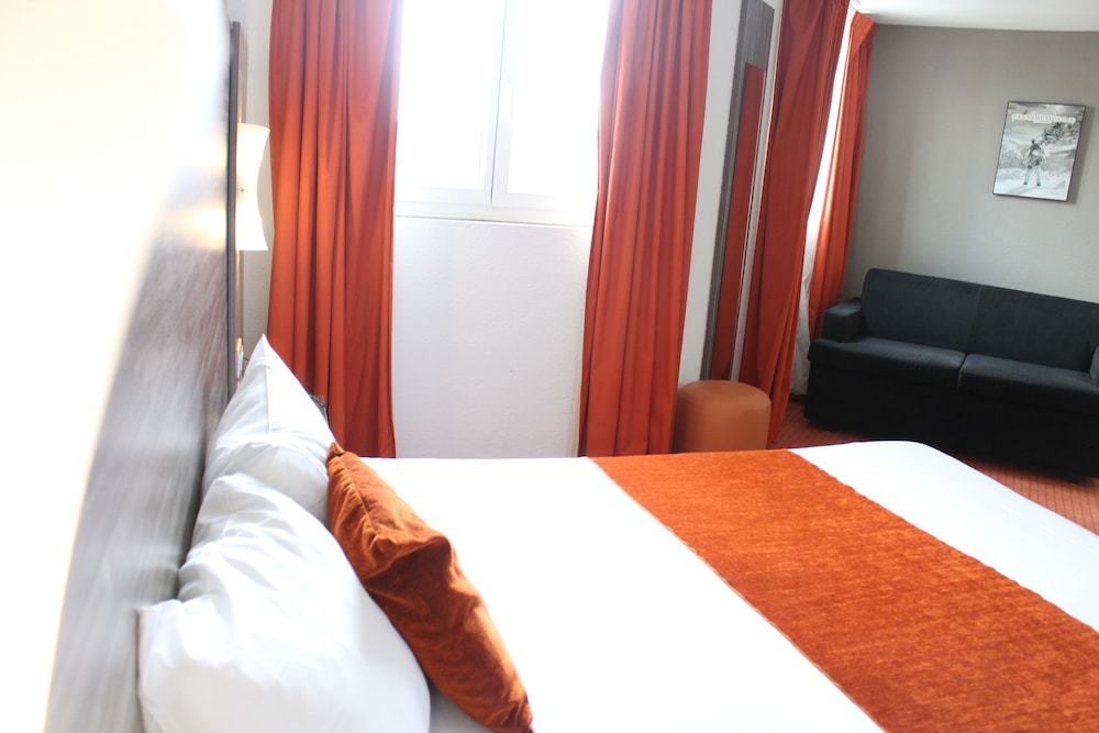 IBIS STYLES RENNES CENTRE GARE NORD 19/67