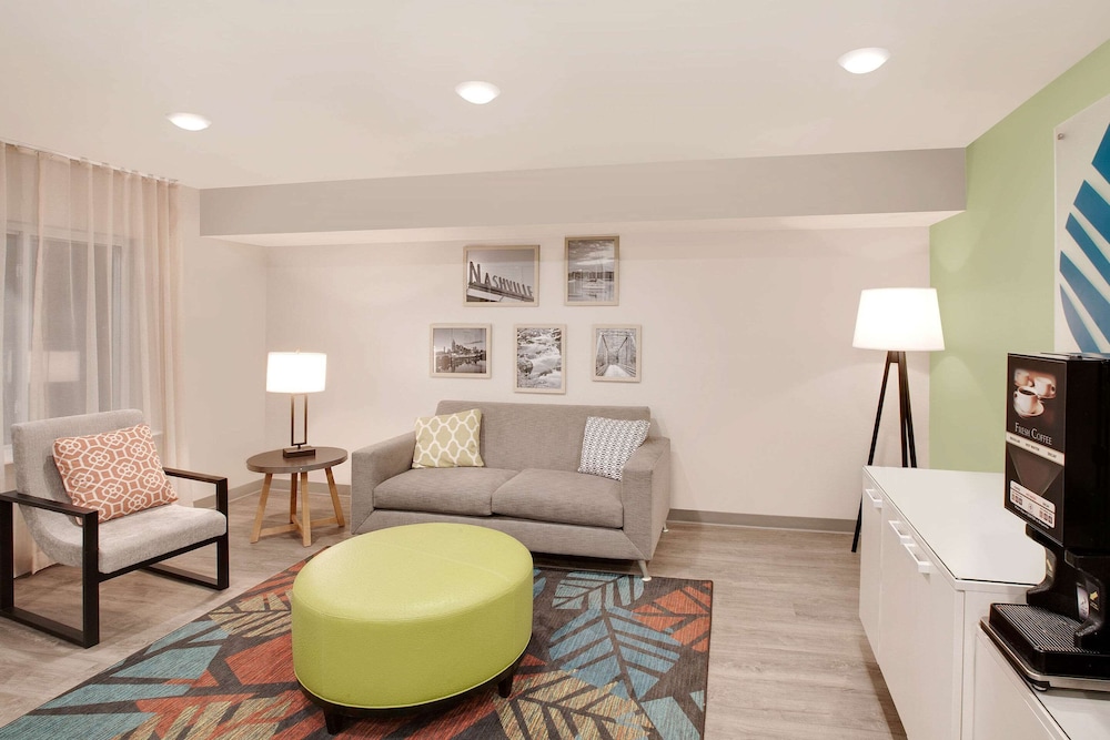 WoodSpring Suites Nashville Rivergate 13/19
