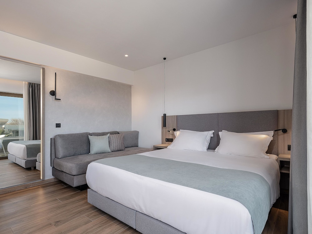 Myrion Beach Resort and Spa 64/97