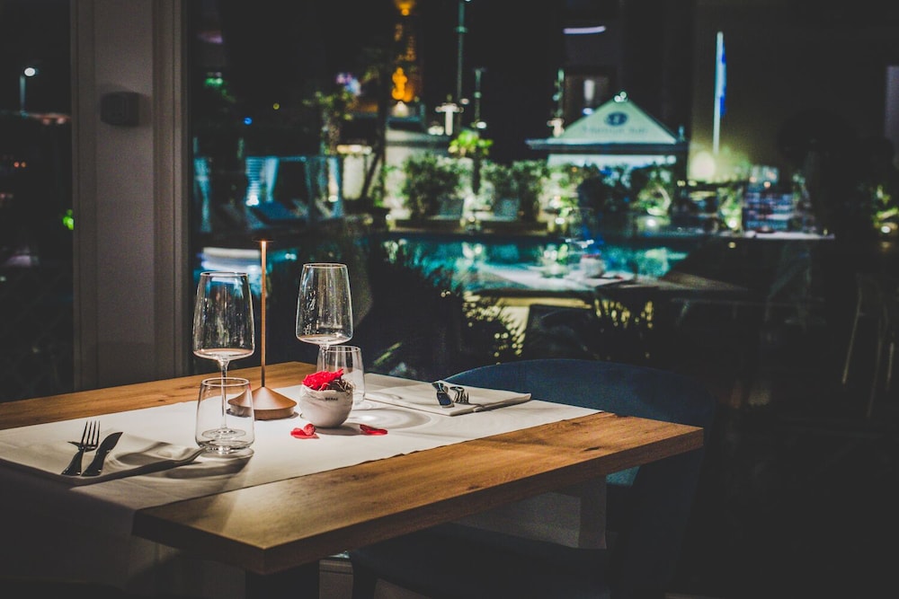 Hotel Delle Rose 40/50