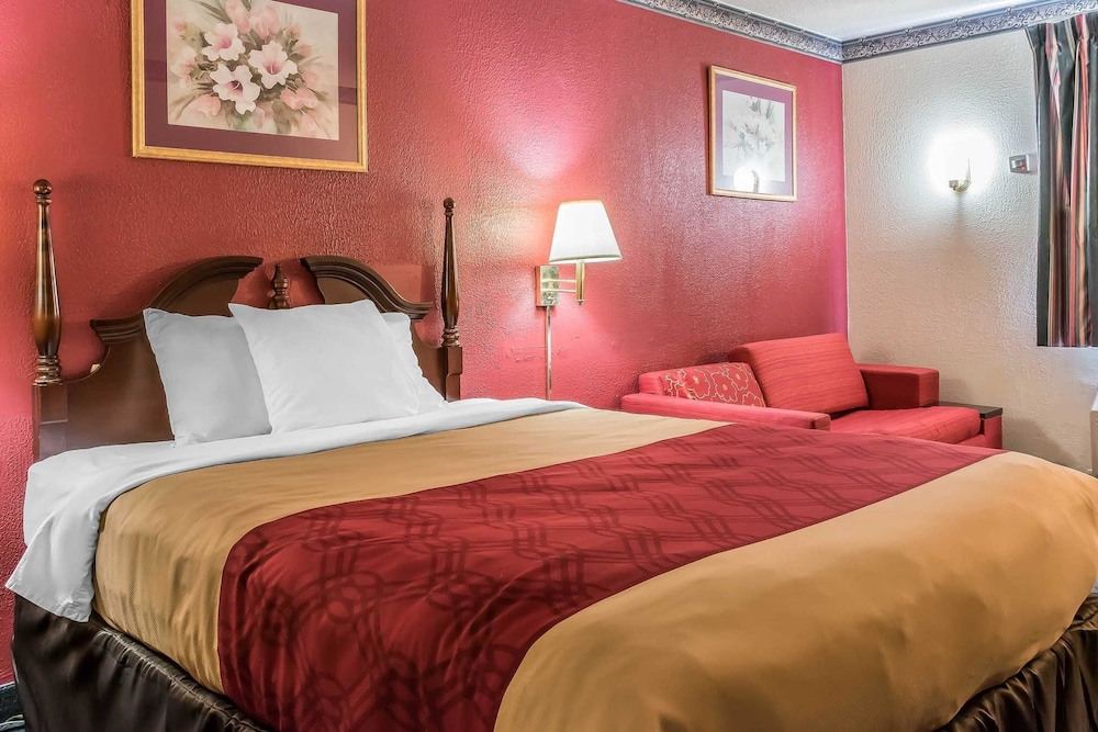 Econo Lodge Airport Reading PA 11/37