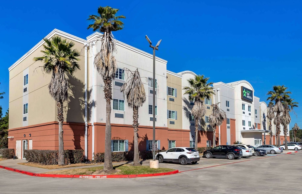 Candlewood Suites Houston Kingwood 56/59