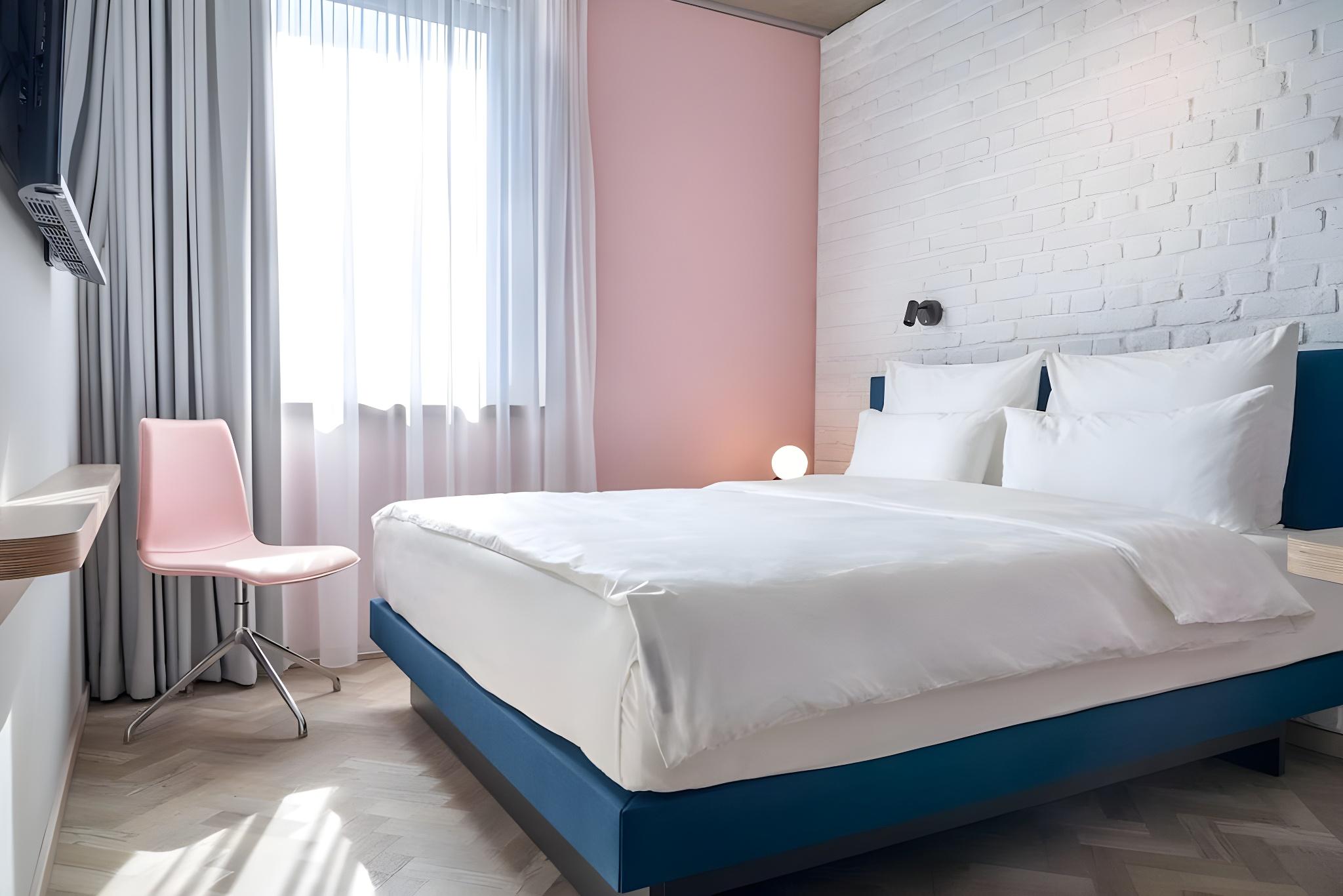 Urban, Basic, Queen Bed، URBAN LOFT Cologne 2/2