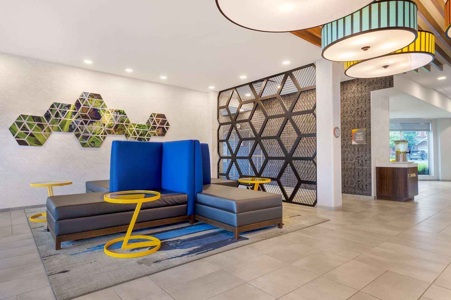 Glo Best Western Kanata Ottawa West 6/12