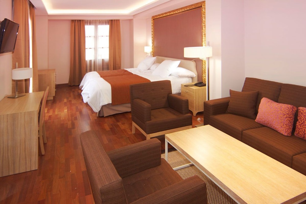Hotel Casa Consistorial 31/53