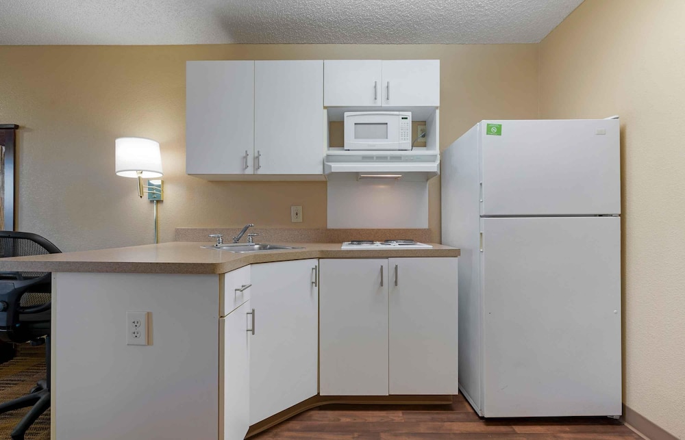 Extended Stay America Sacramento - White Rock Road 45/46