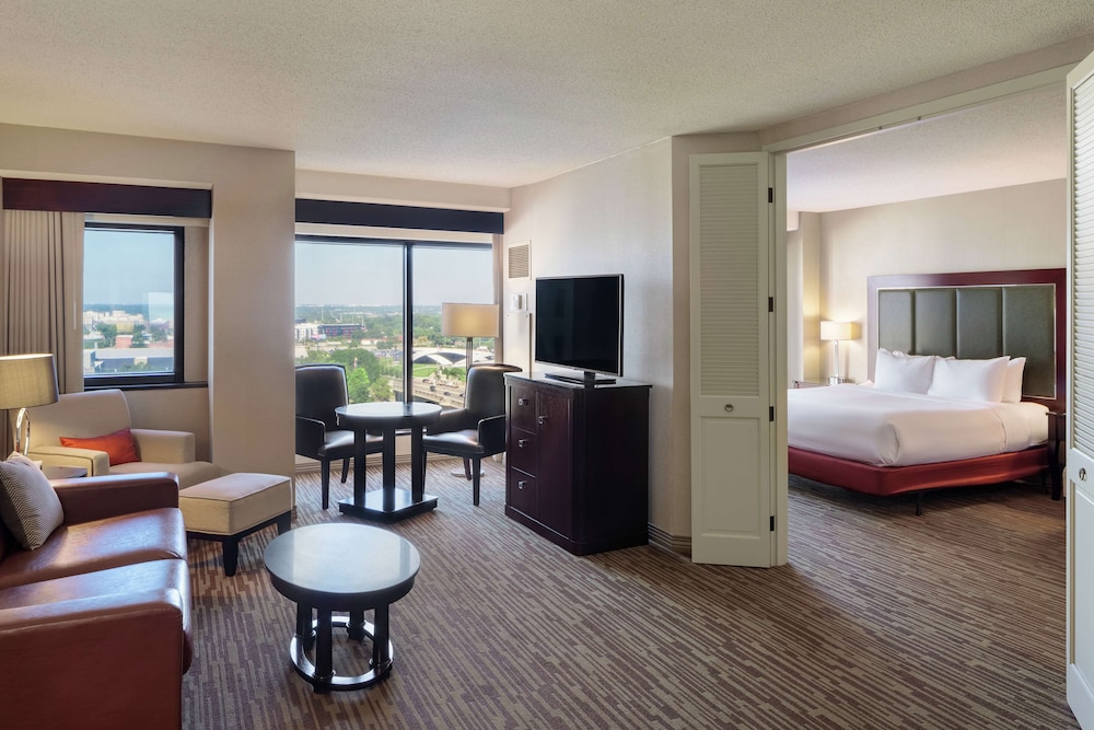 The Capital Suites Hotel 17/60