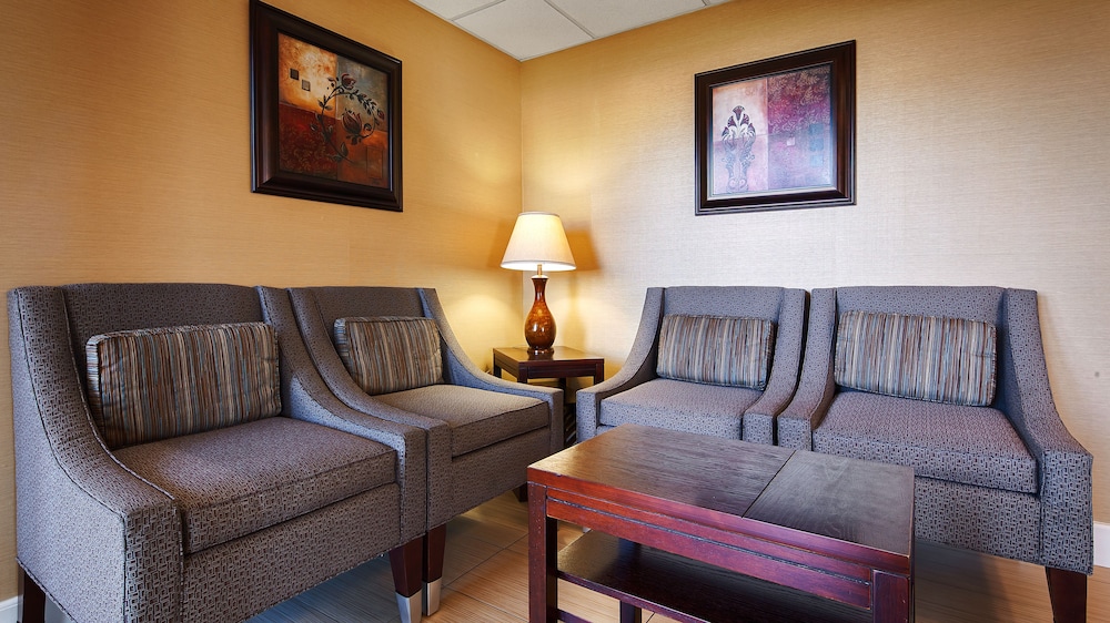 Best Western Airport Inn 27/39