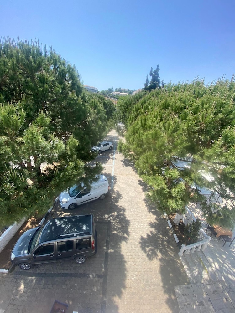 The Palm Club Apart Otel 44/50