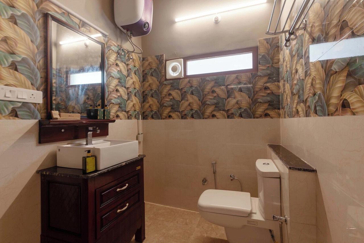Alaya Stays 2 BHK with Mountain view - Amara Twilight 8/8
