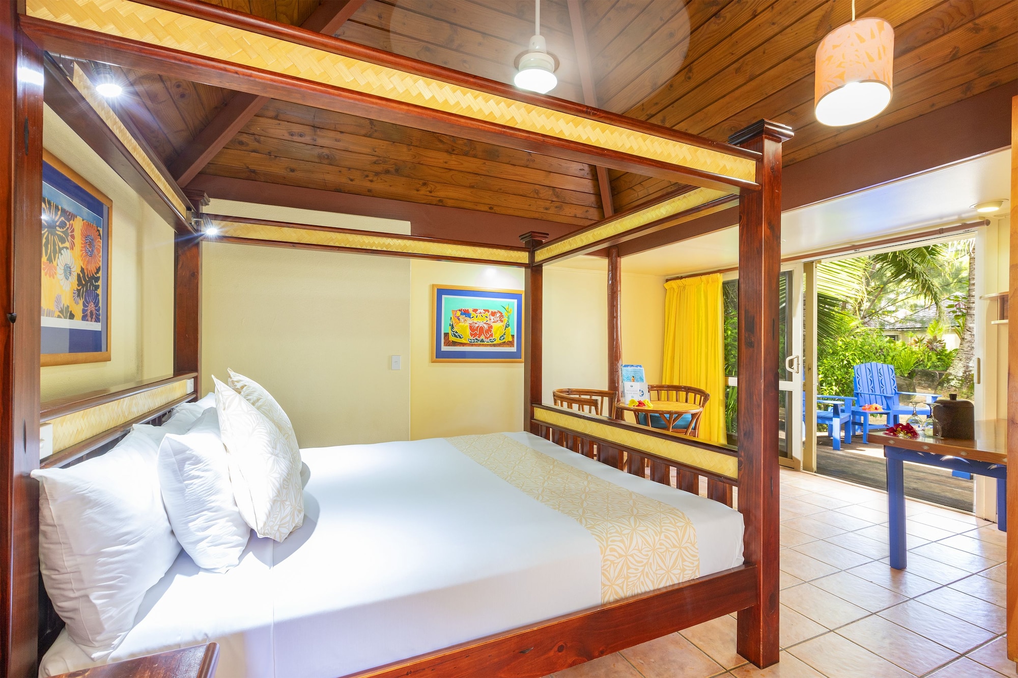 Deluxe, Suite, King Bed, Bunk Bed, Beach Side