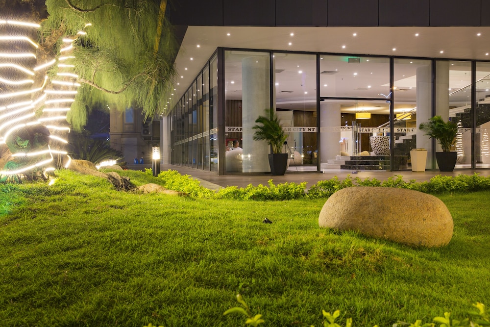 Starcity Bayfront Nha Trang Hotel 71/76