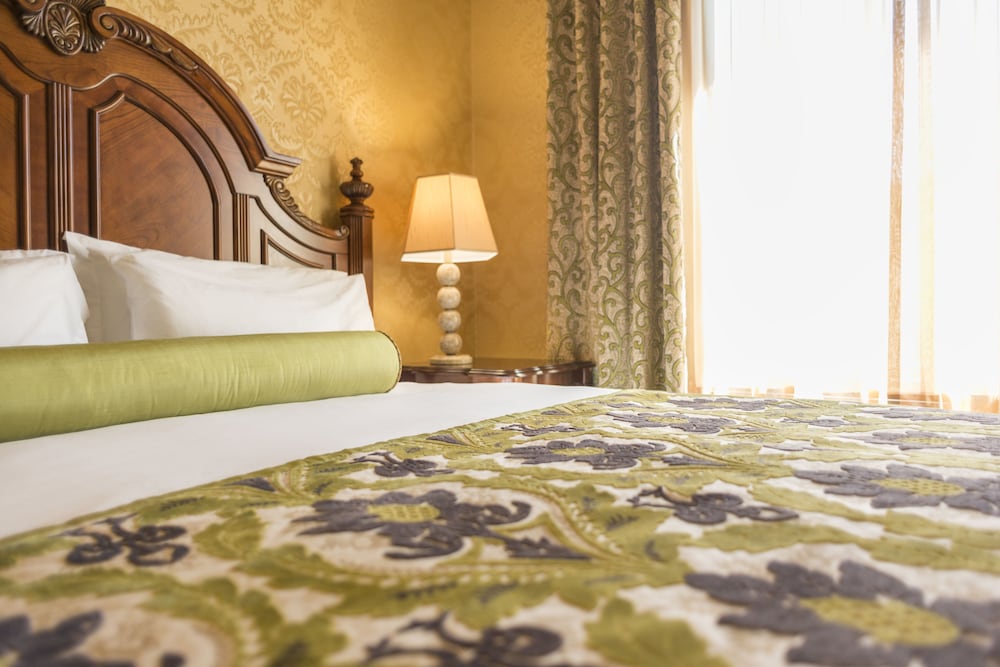 Ayres Hotel Manhattan Beach Hawthorne 41/42