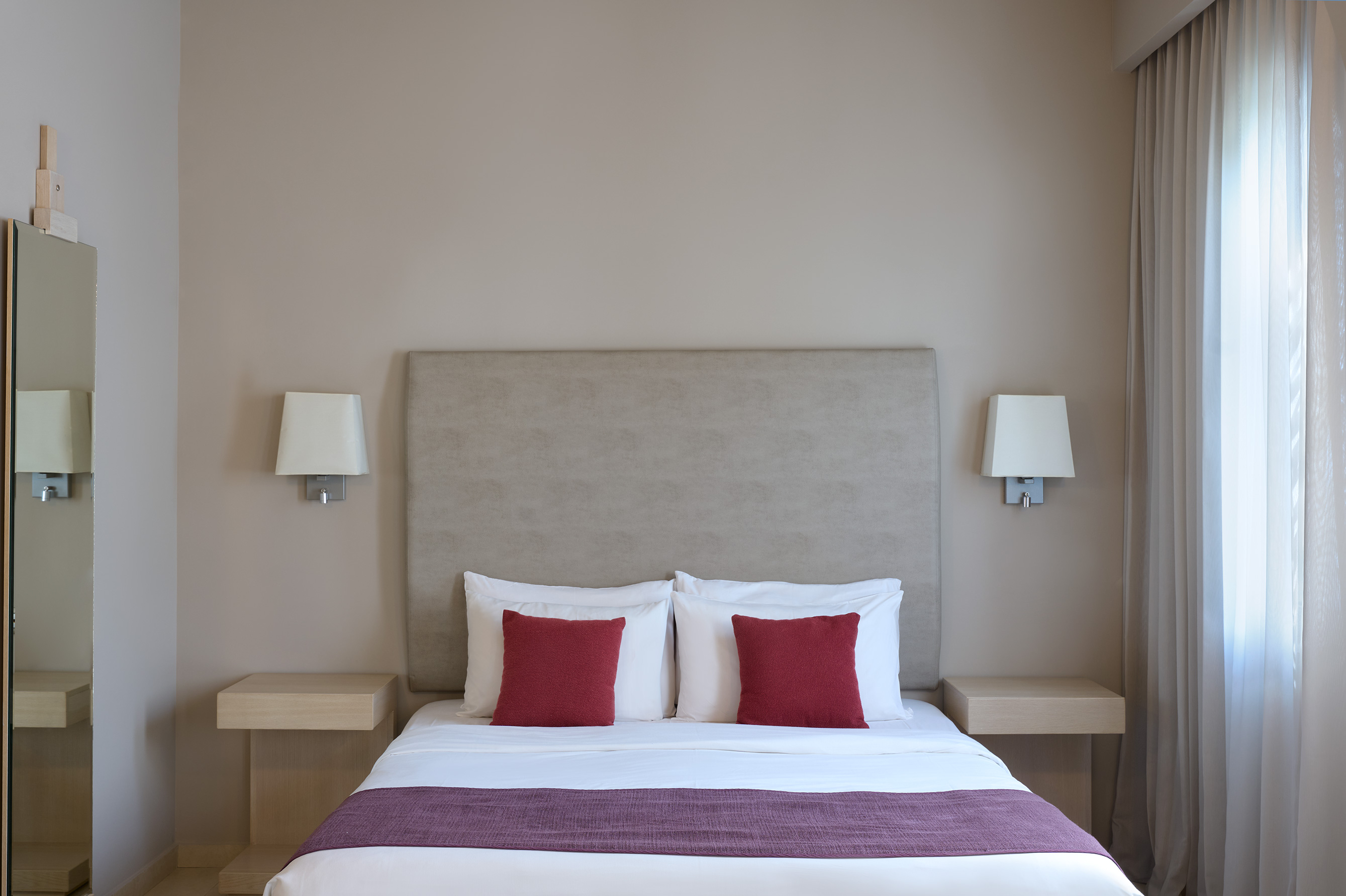 1 BEDROOM, SUITE, INLAND VIEW