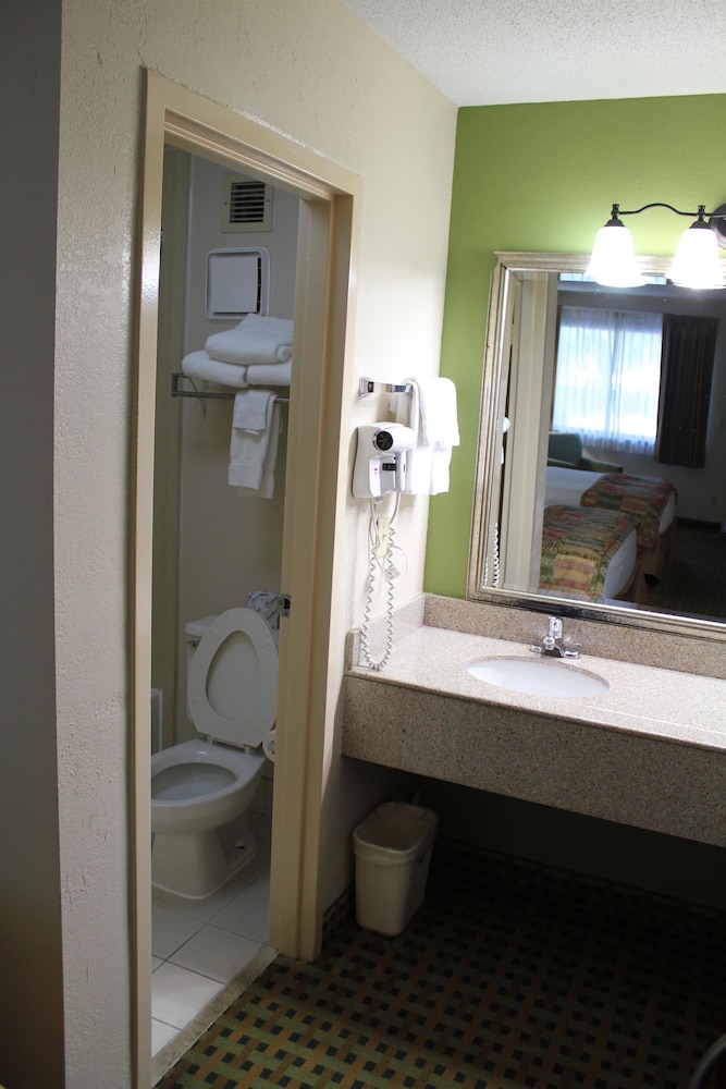 Best Western Murfreesboro 20/26