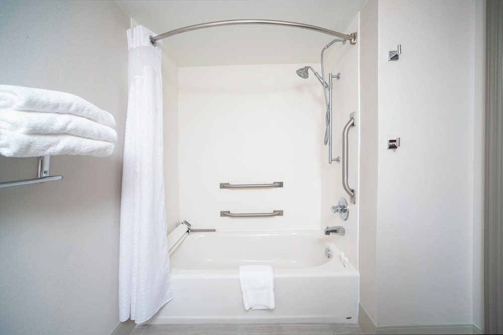 Room, King Bed, Sofa, Accessible, Holiday Inn Express Hotel Suites Atlanta Johns Creek 7/8
