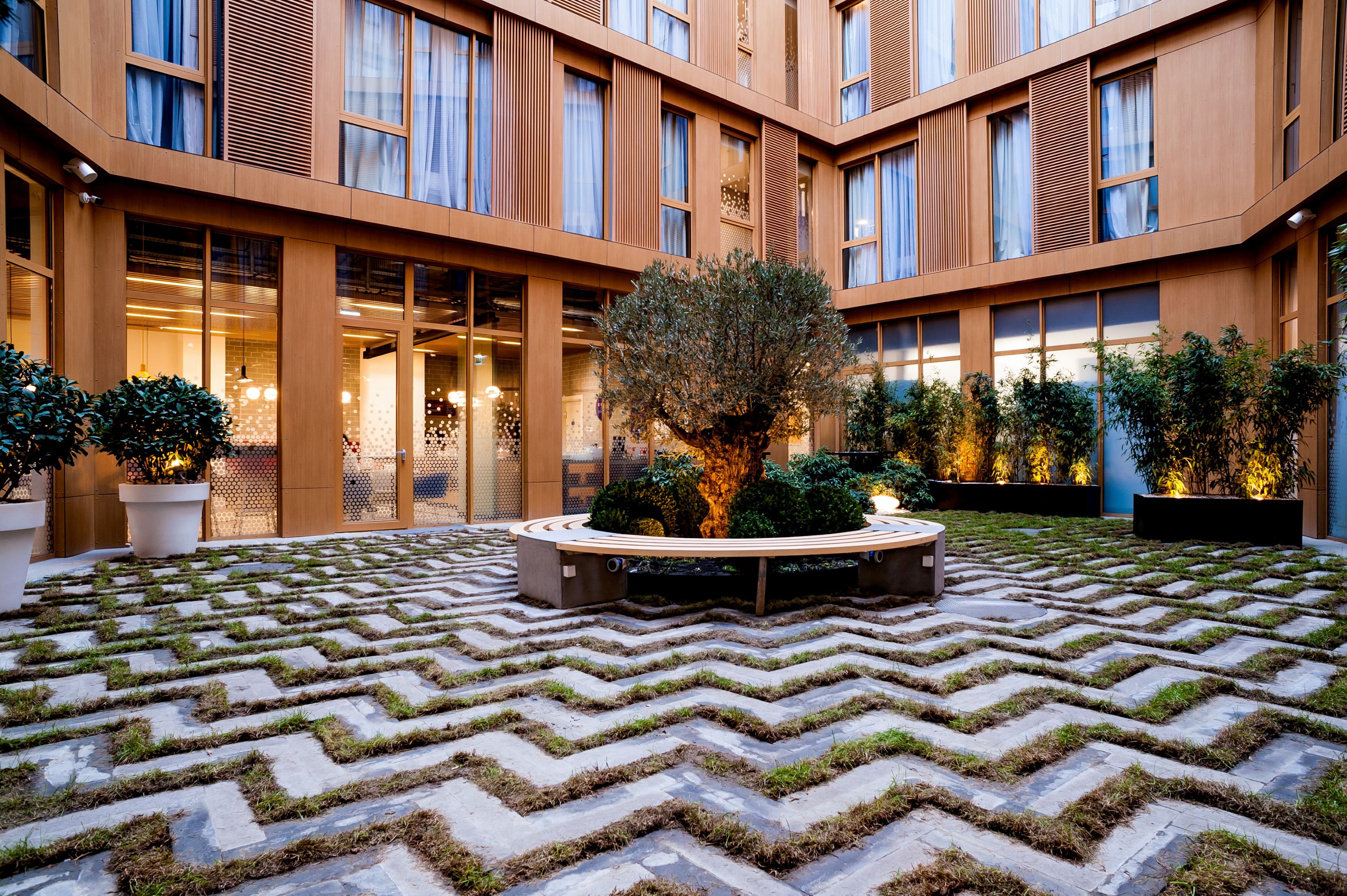 Holiday Inn Express Tbilisi Avlabari, an IHG Hotel 73/75