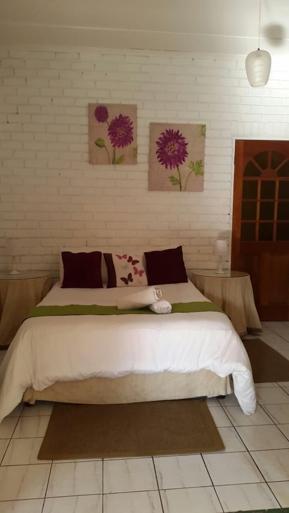 Jo-A-Lize Lodge 20/47