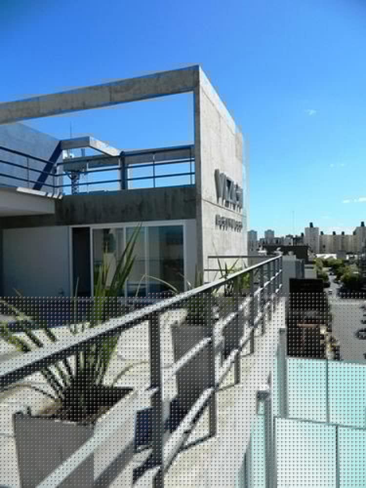BA Hollywood Apartments 2/38