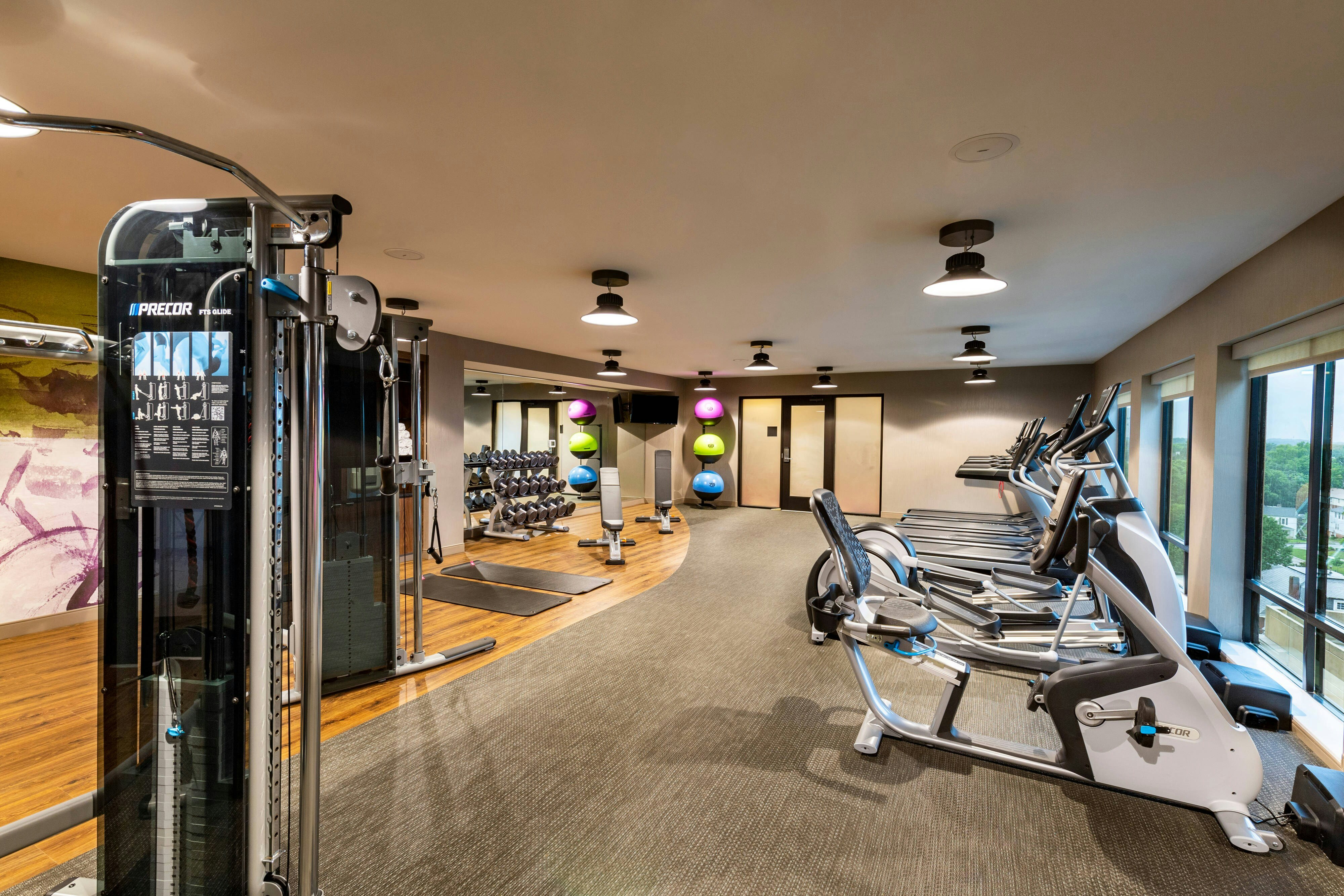 Courtyard by Marriott Winston-Salem Downtown 12/32