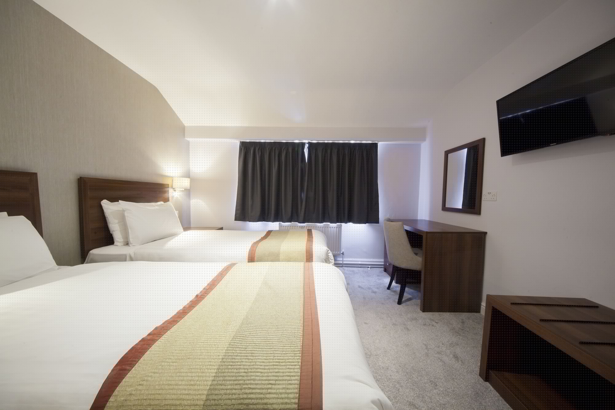 SUPERIOR, TWIN BEDS