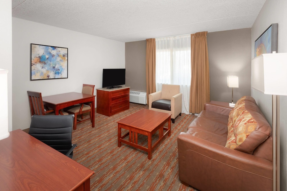 Endeavor Inn & Suites, Trademark Collection by Wyndham 38/55