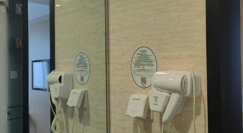 GreenTree Inn Jiansu Nantong Tongzhouwan Huanghe Road Business Hotel 37/41