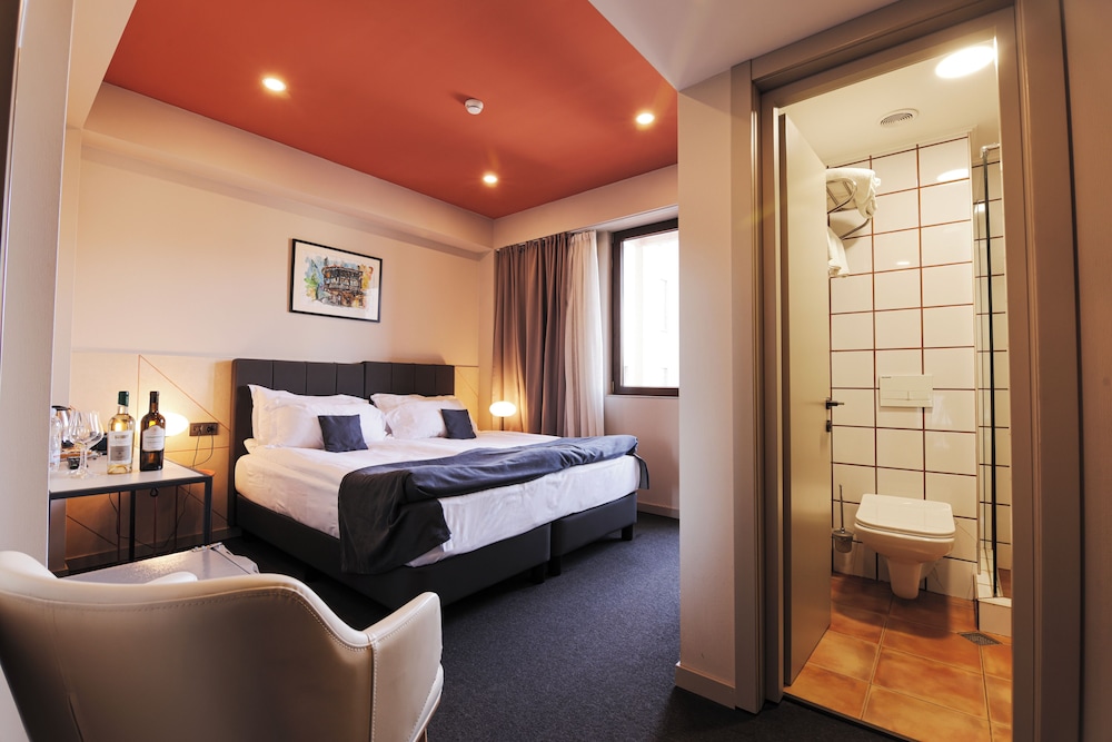 King Tamar Hotel By Luxuria Hotels 15/48