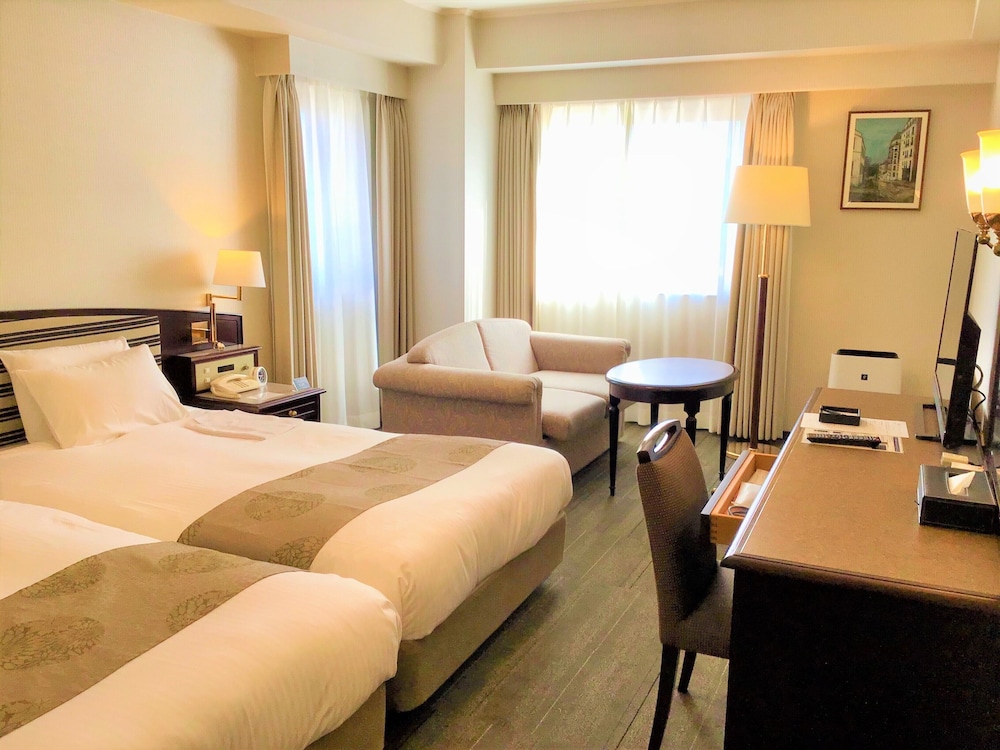 DELUXE, TWIN BEDS