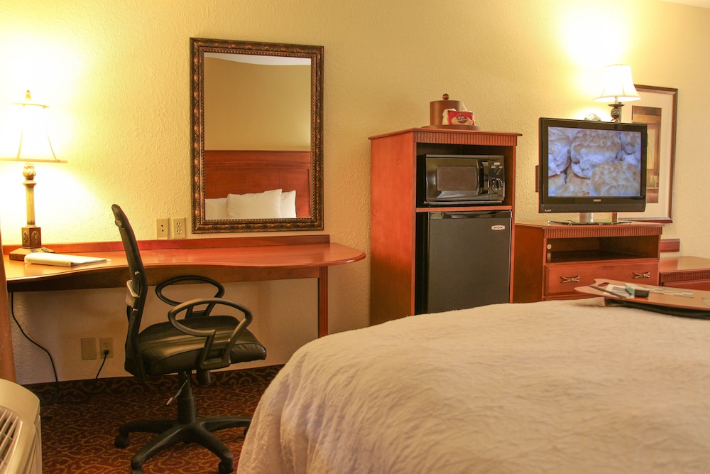 Hampton Inn & Suites Grenada 37/38