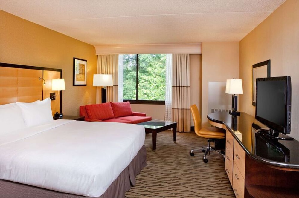 Hotel Woodcliff Lake 6/32