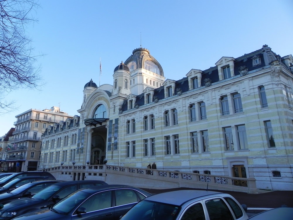 MINOTEL LE BOURGOGNE 3/55