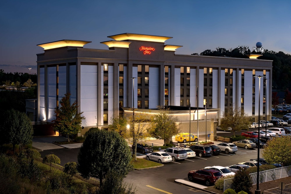 HAMPTON INN CHARLESTON SOUTHBRIDGE