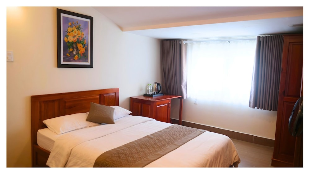 Nam Xuan Premium Hotel 28/68