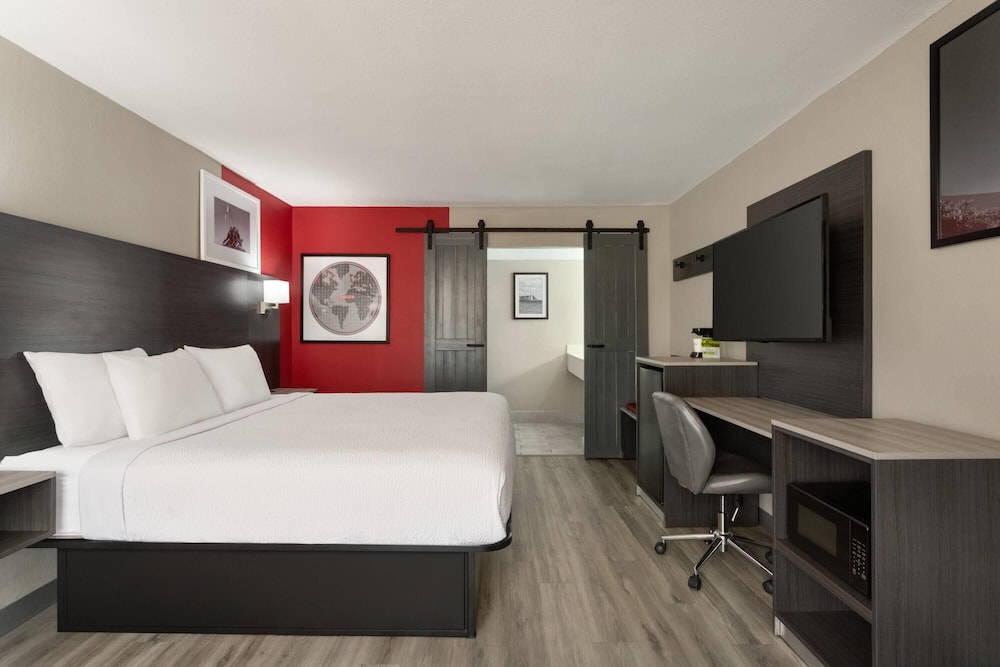 Ramada by Wyndham Cocoa 14/59