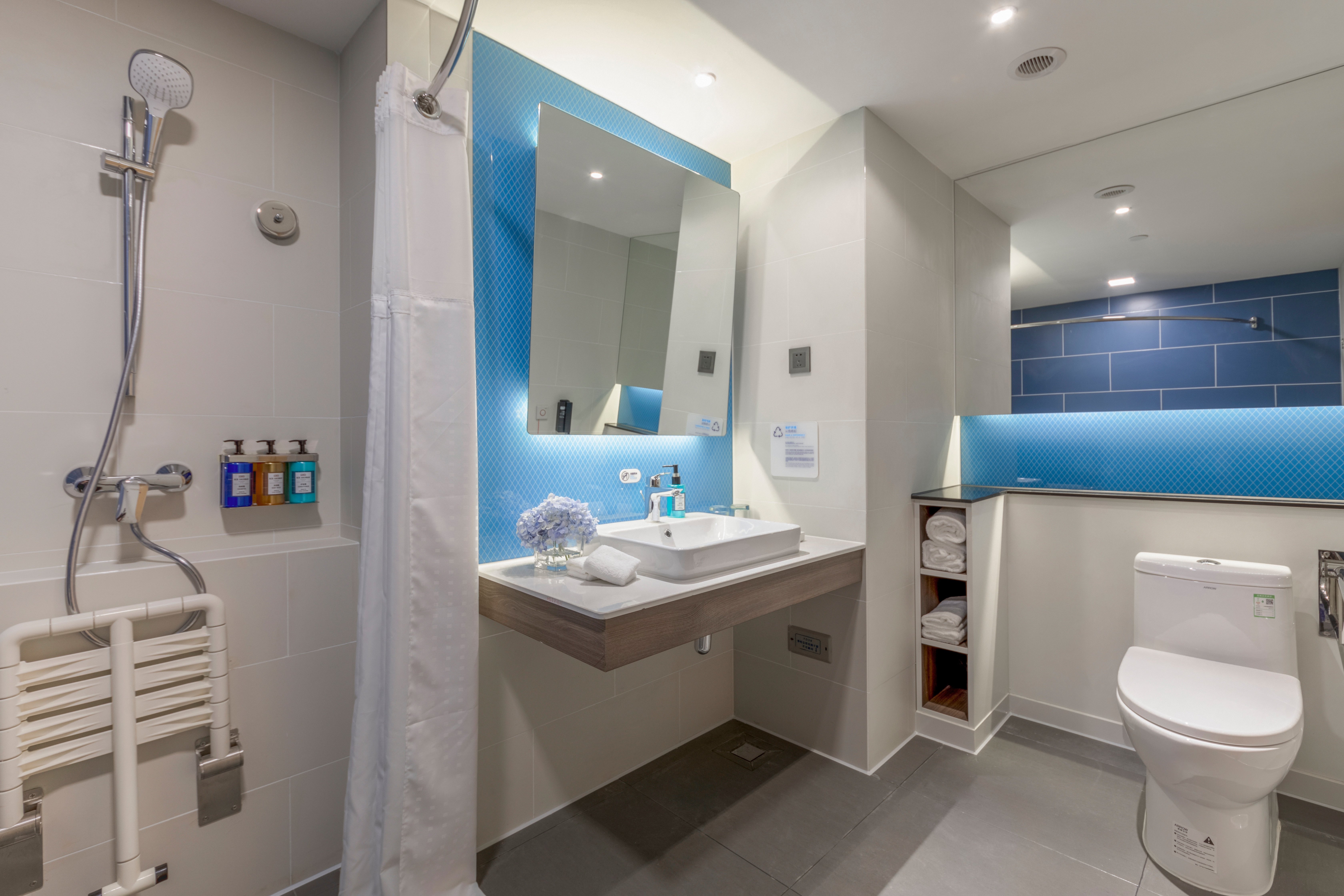 Holiday Inn Express Shanghai Jiading Center 24/30