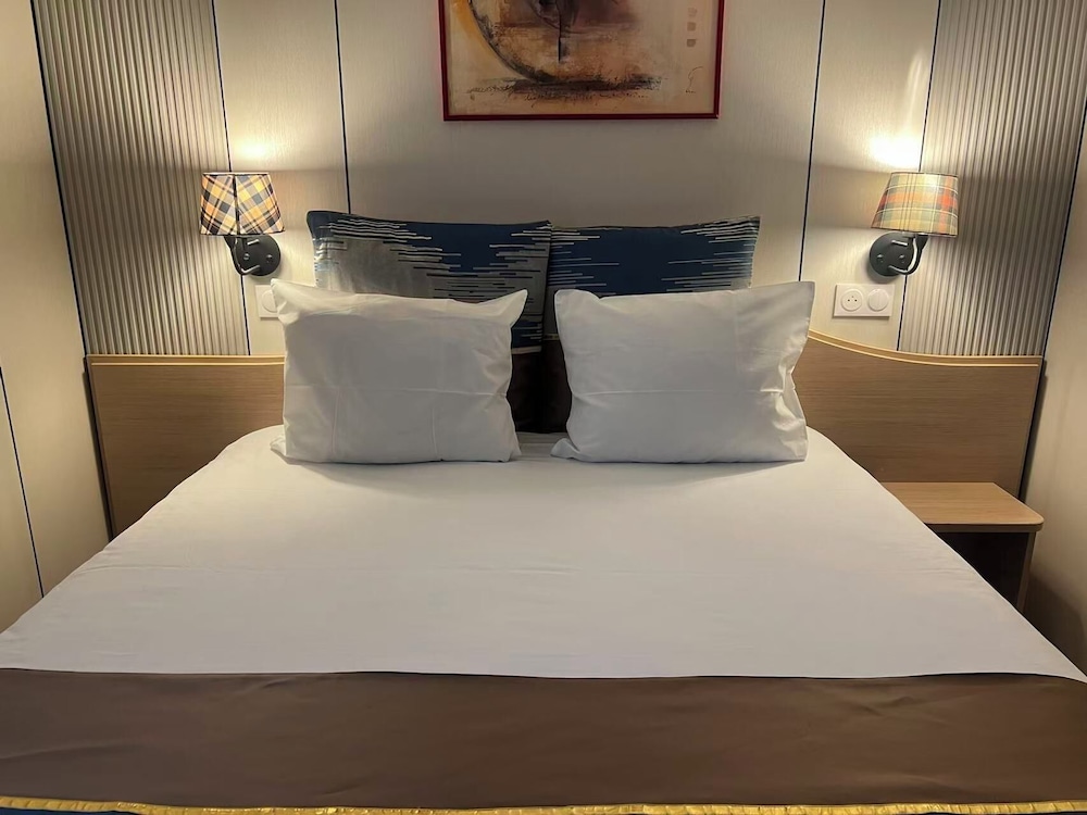Hotel Le Relais Du Parisis 20/50