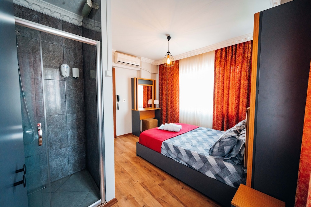 Evin Suit Hotel 5/50