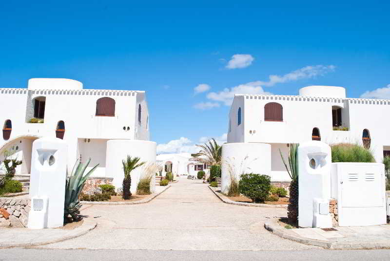 APARTAMENTOS ES BRUCS CALA MORELL 33/41