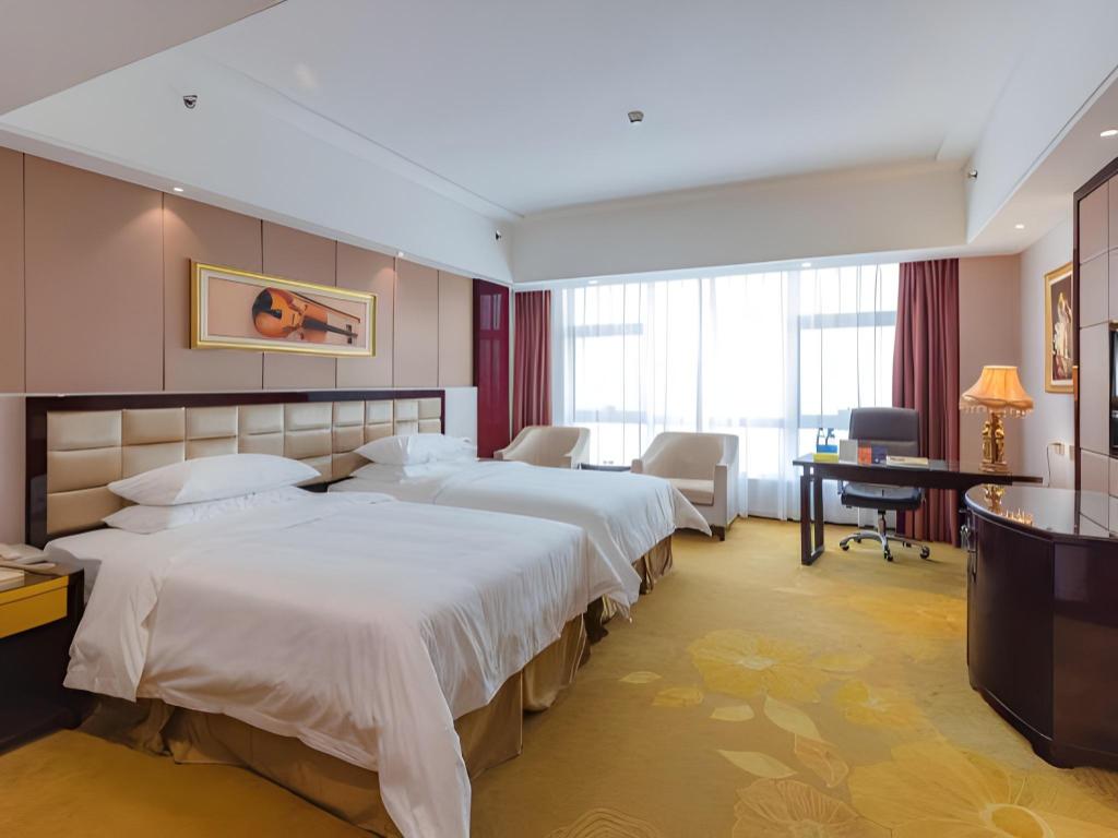 Vienna International Hotel (Zhongshan North Station) 20/57